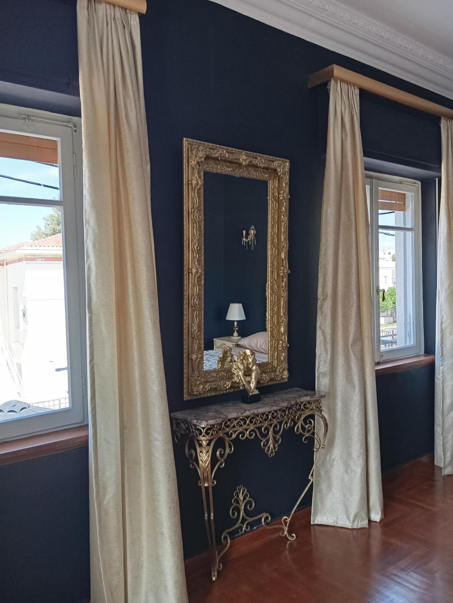 Iris Baroque Apartment Elefsína Extérieur photo