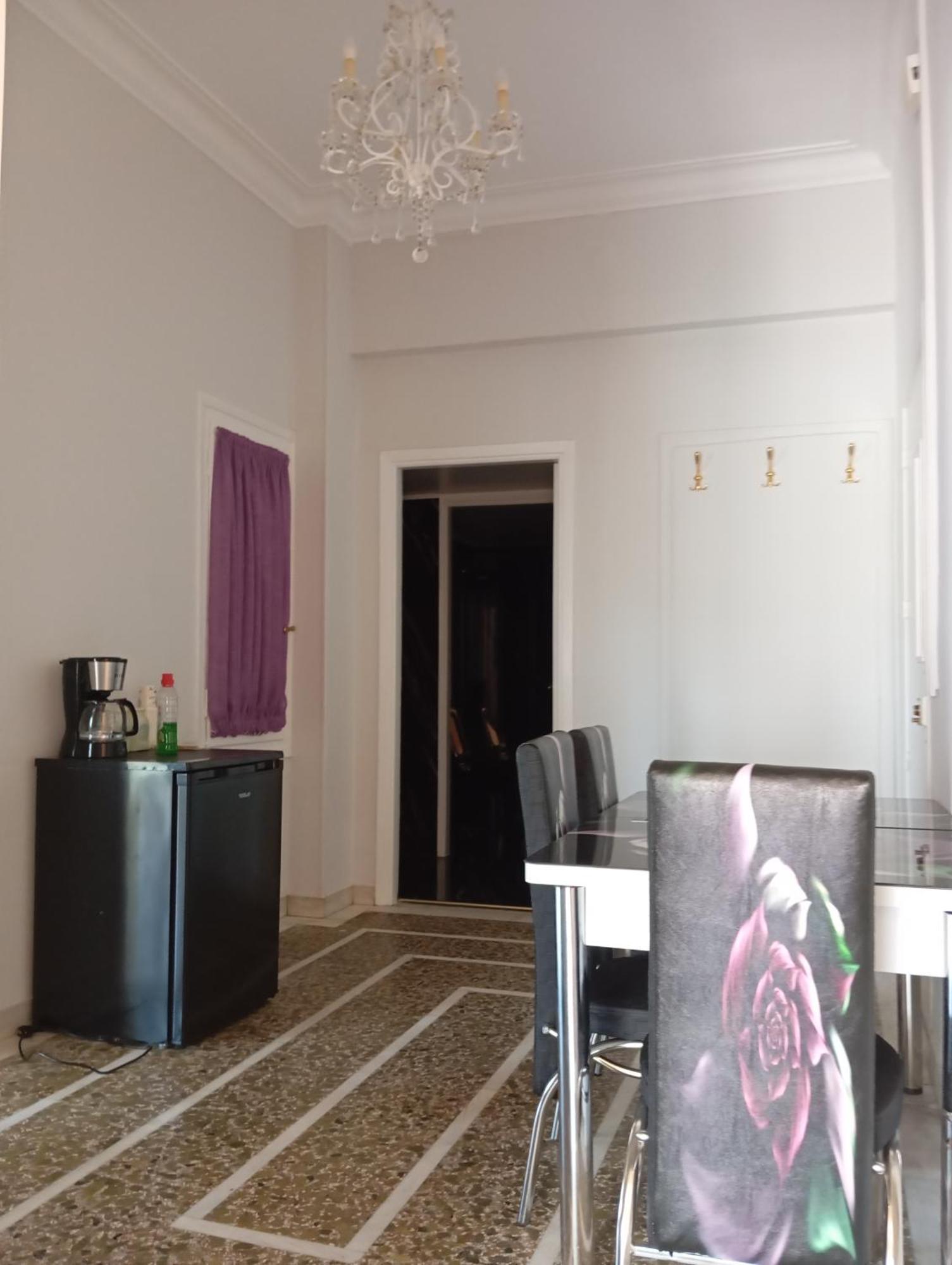 Iris Baroque Apartment Elefsína Extérieur photo