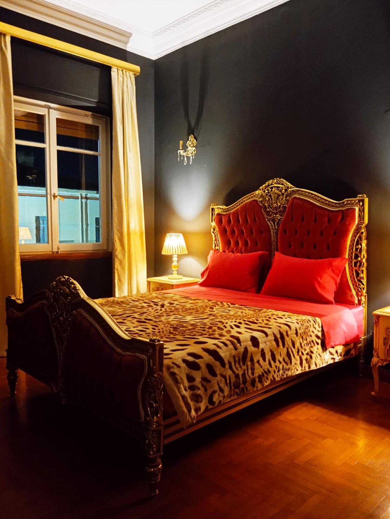 Iris Baroque Apartment Elefsína Extérieur photo