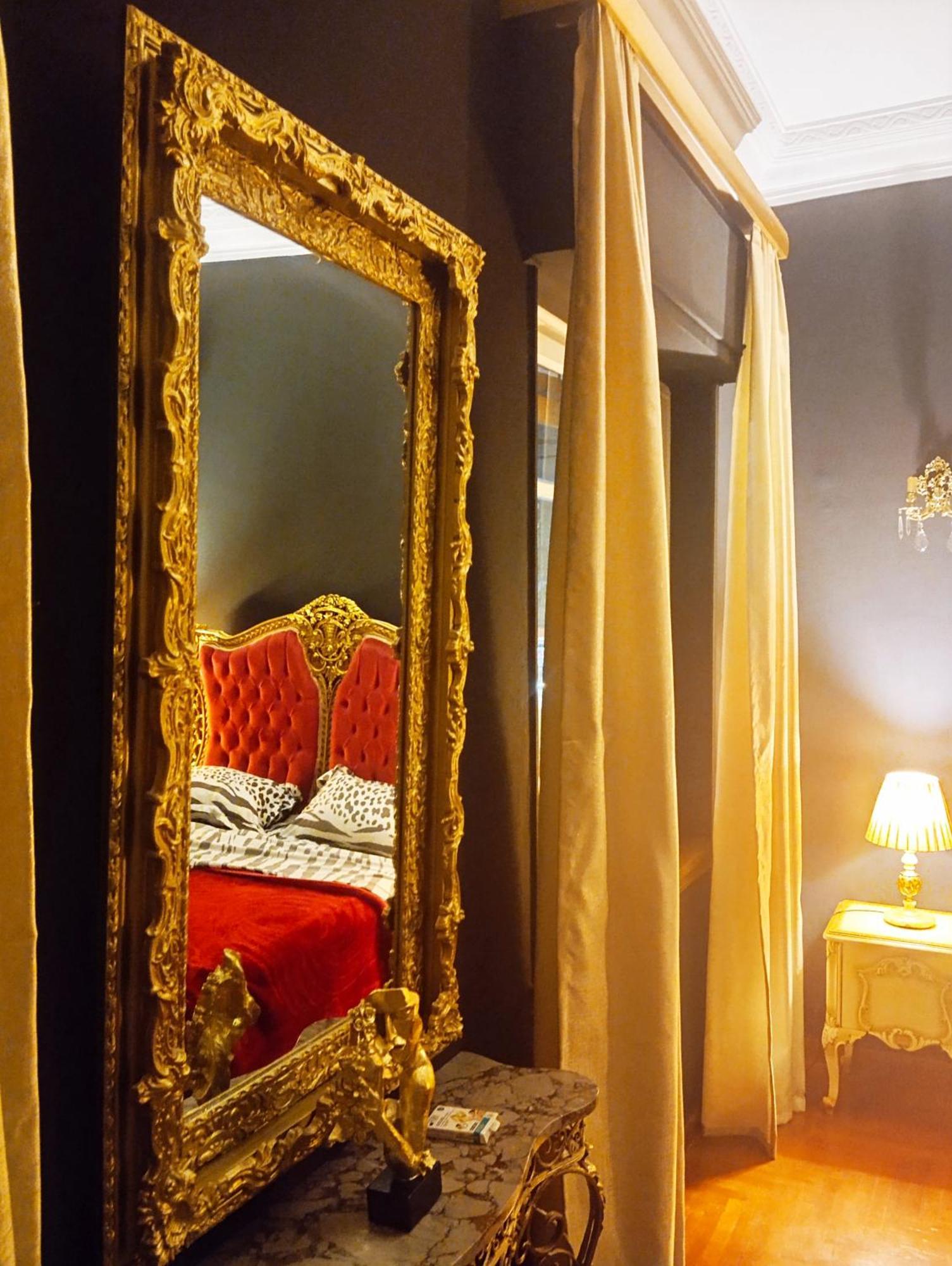 Iris Baroque Apartment Elefsína Extérieur photo
