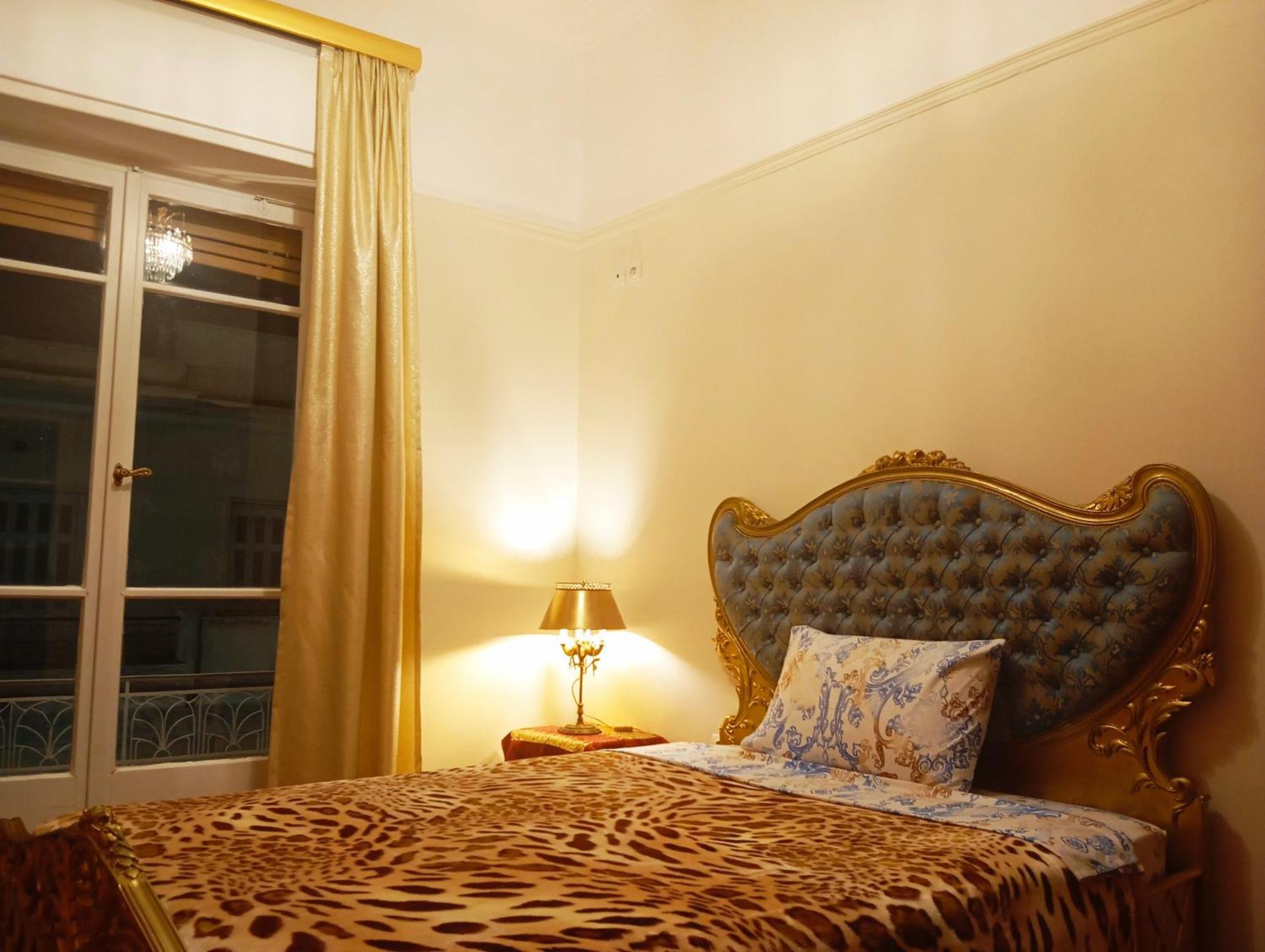 Iris Baroque Apartment Elefsína Extérieur photo